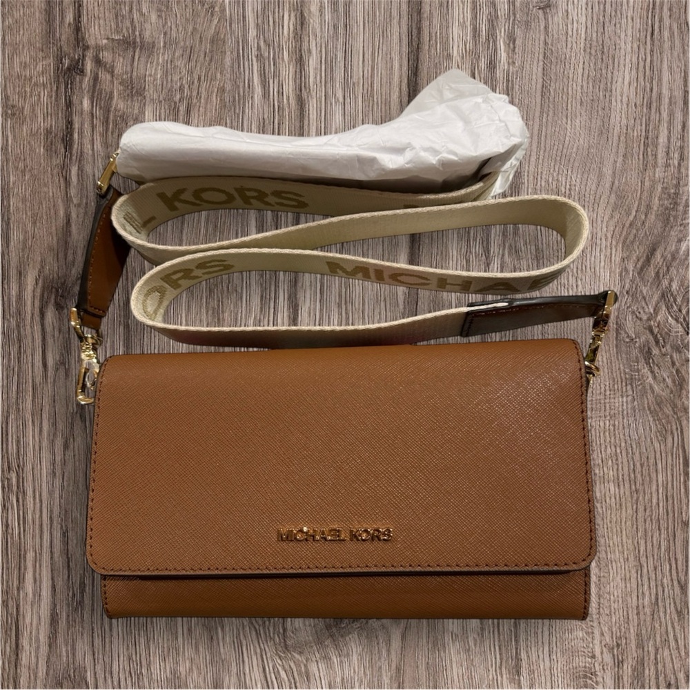 Michael Kors Jet Set Medium Leather Crossbody Bag-Brown - Picture 2 of 10